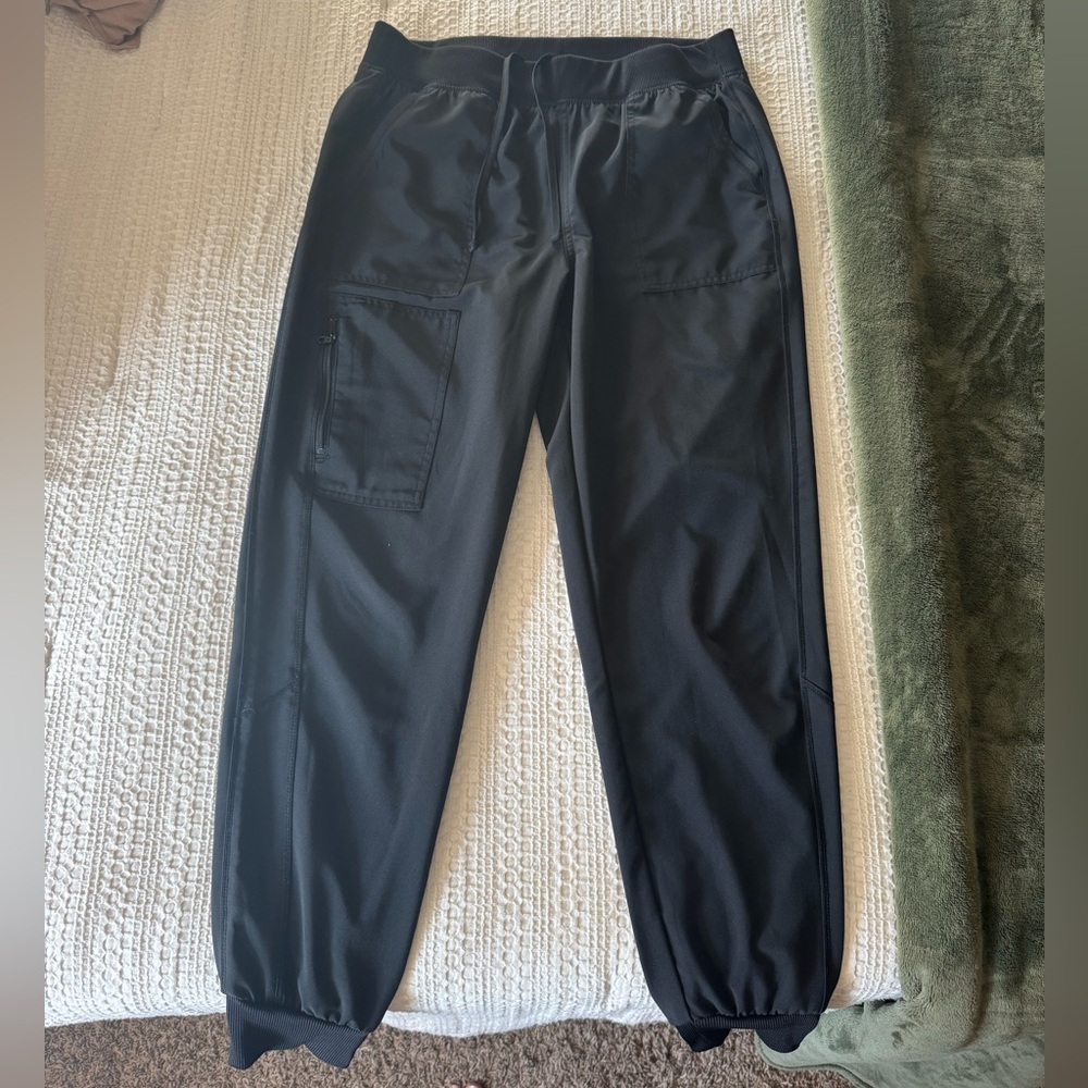 cherokee infinity scrub jogger
